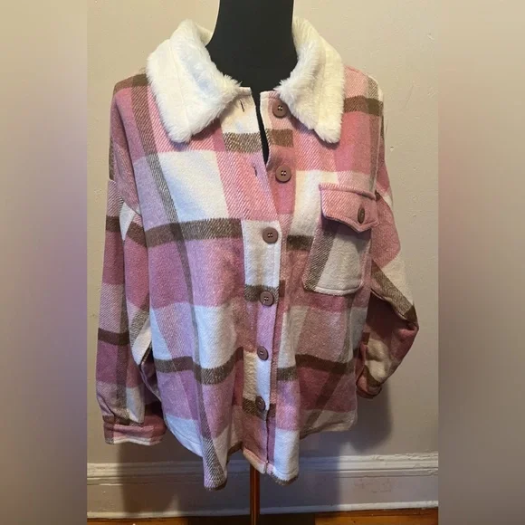 Umgee Plaid Brushed Flannel Shacket With Faux Fur Collar Size M - Picture 4 of 10